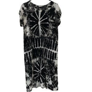 TIP black & white tie-dye cover up/loungewear